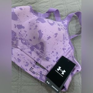 *NWT* Women’s Under Armour Continuum Mid Printed Sports Bra Size Large